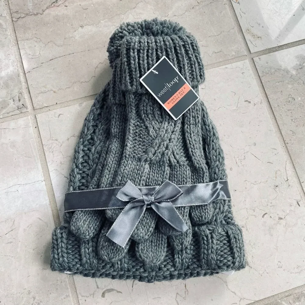 NWT West Loop Grey Beanie Pom Pom Hat & Gloves Gift Winter Set Cozy,Soft,Beautif